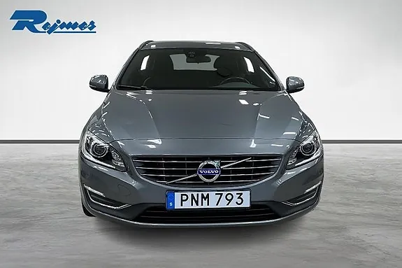 Volvo V60 2016 photo 2