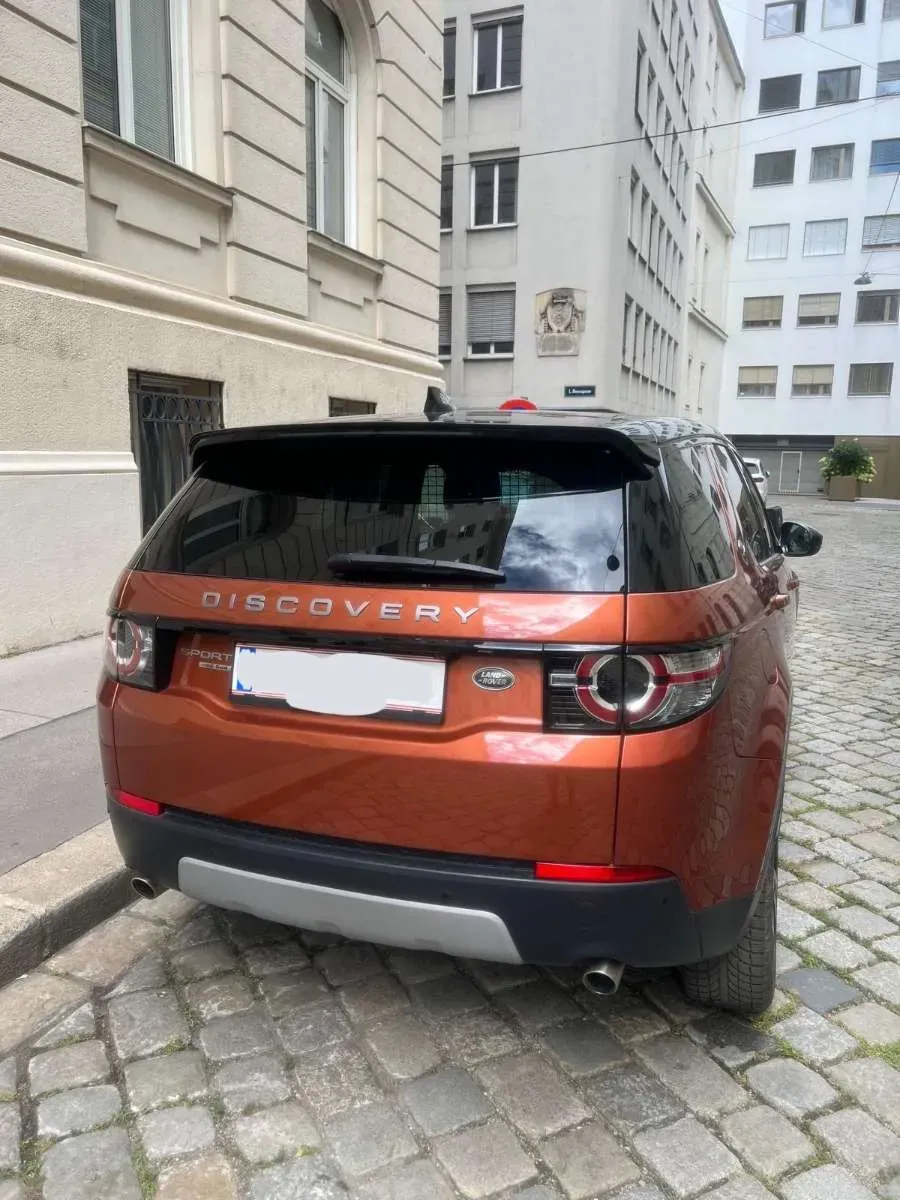 Land Rover Discovery Sport 2018 photo 3