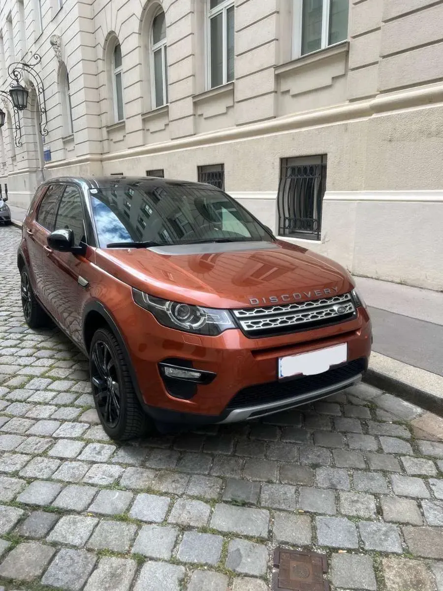Land Rover Discovery Sport 2018 photo 2