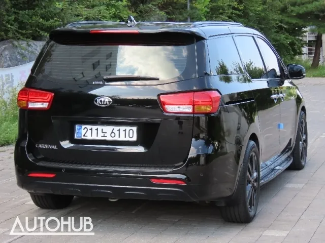 Kia Carnival 2016 photo 3