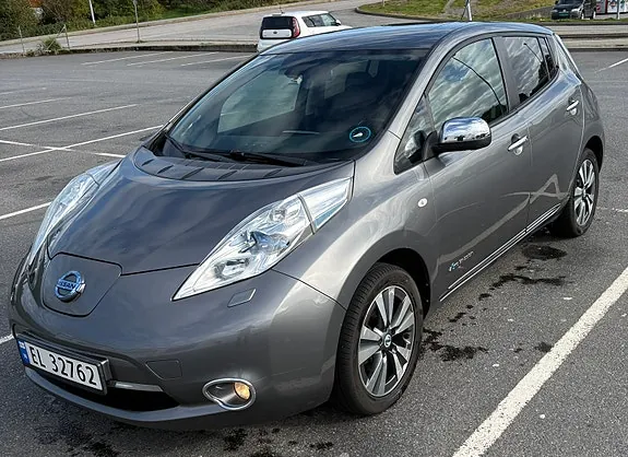Nissan Leaf 2014 photo 2