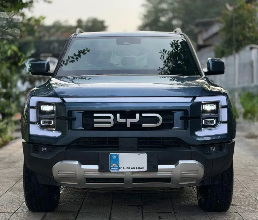 BYD Shark 6