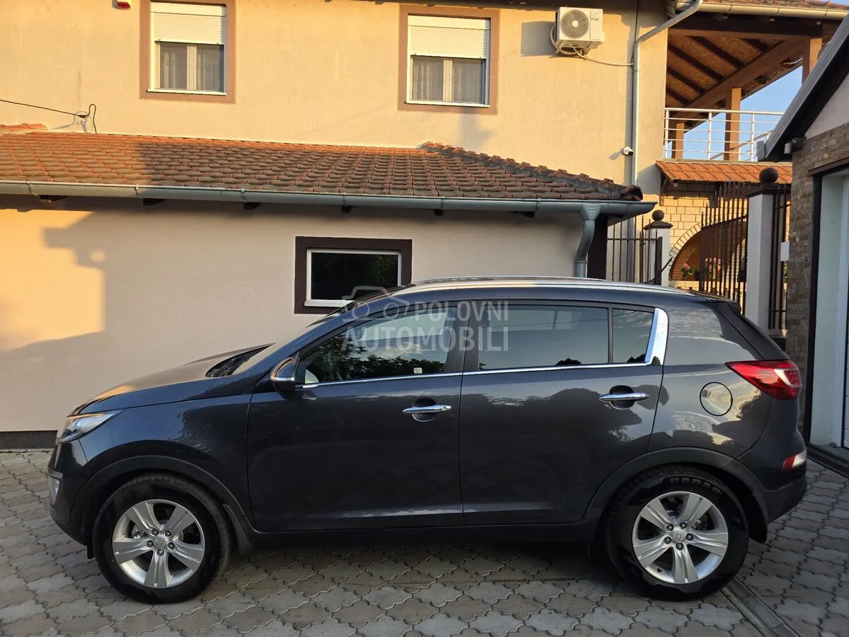 Kia Sportage 2012 photo 2