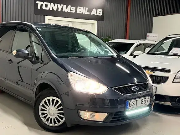 Ford Galaxy 2008 photo 2