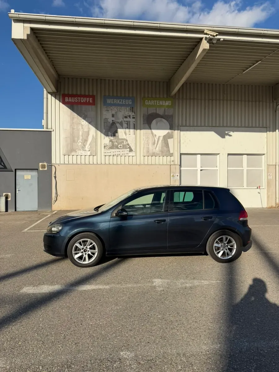 Volkswagen Golf 2009 photo 3