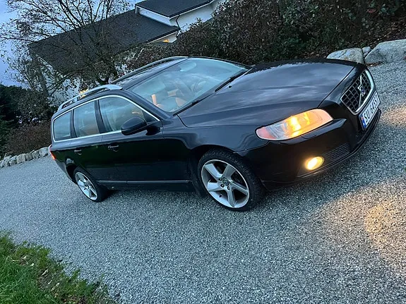 Volvo V70 2008 photo 2