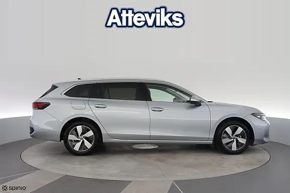 Volkswagen Passat 2025 photo 2