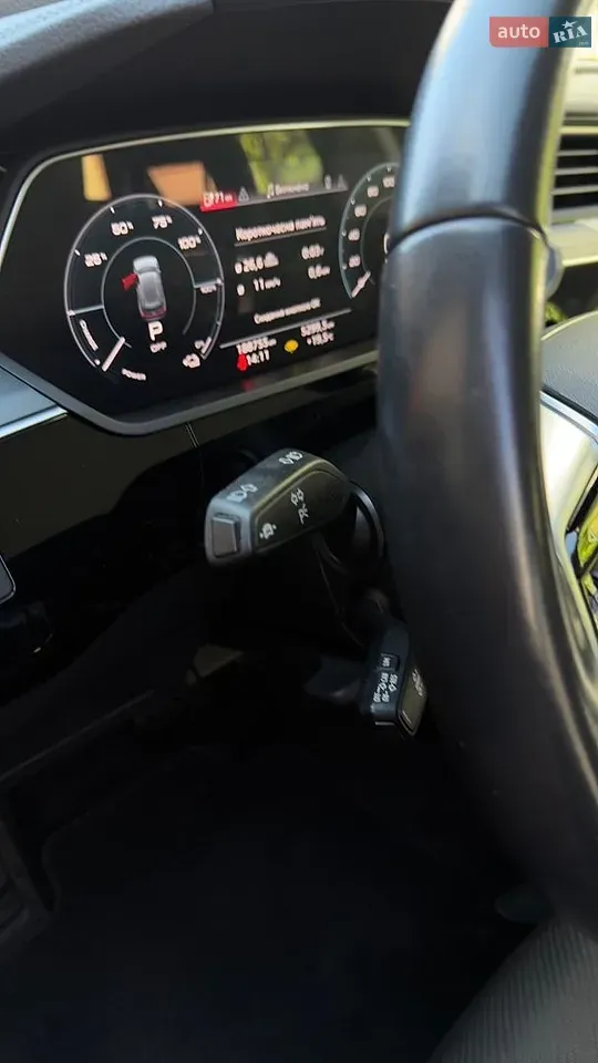 Audi E-Tron 2020 photo 2