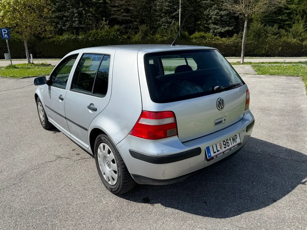 Volkswagen Golf 2002 photo 3