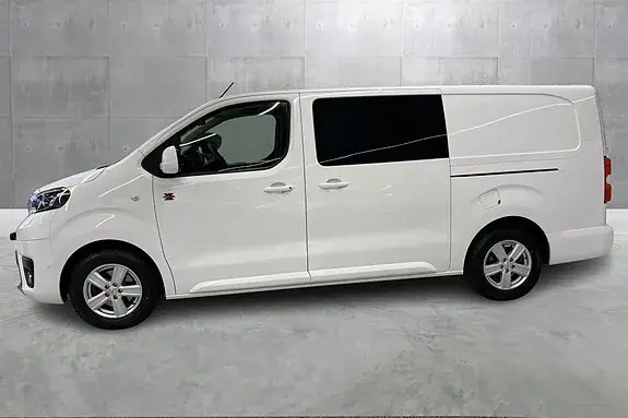 Toyota Proace 2022 photo 2