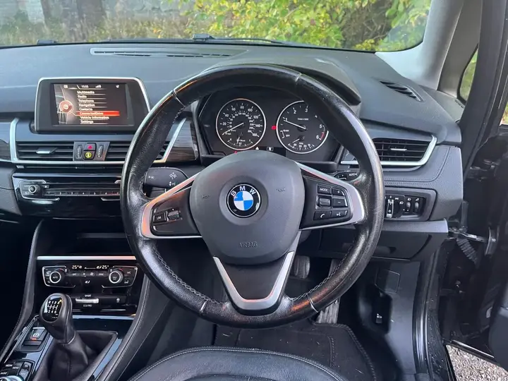 BMW 2 Series Active Tourer 2015 photo 4