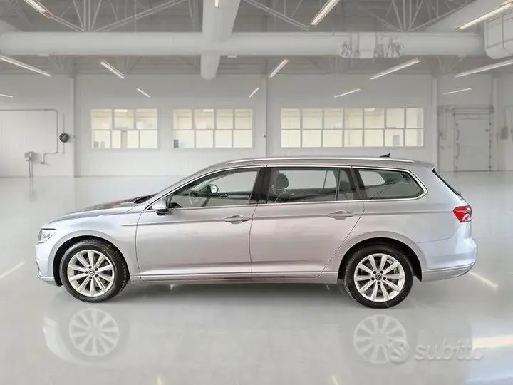 Volkswagen Passat Variant 2023 photo 5
