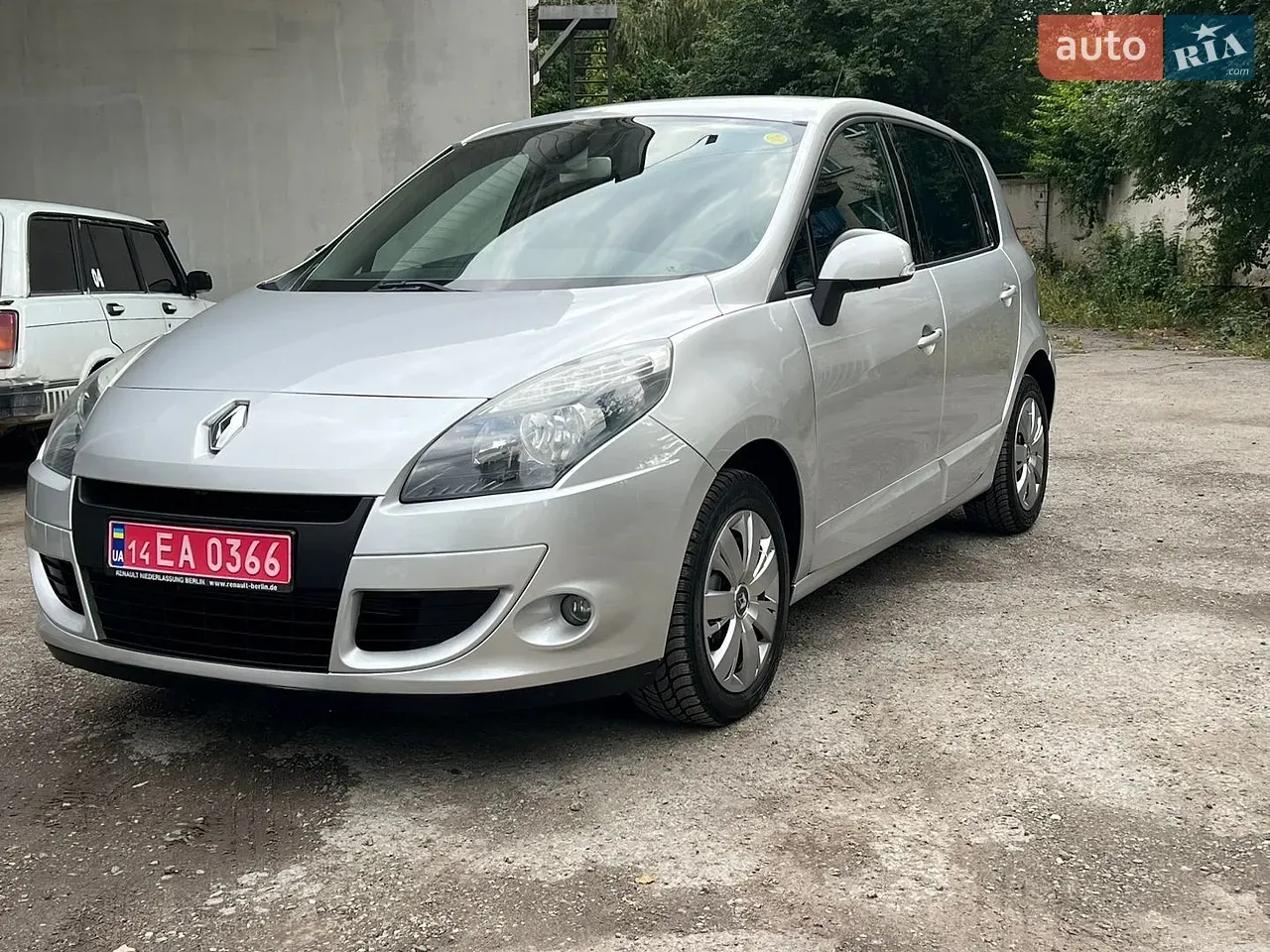 Renault Scenic 2010 photo 5