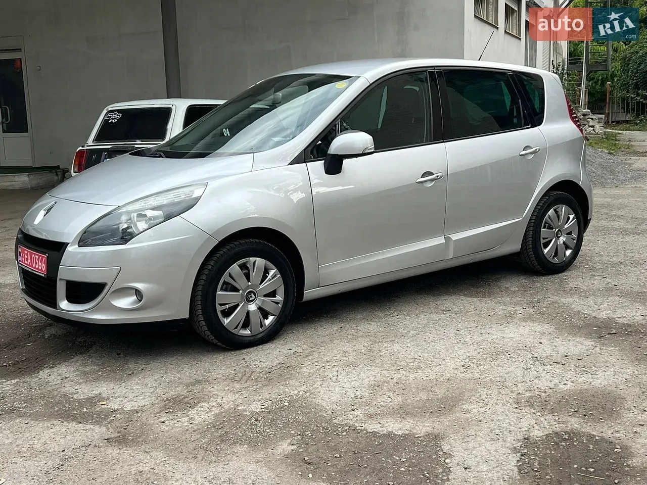 Renault Scenic 2010 photo 4