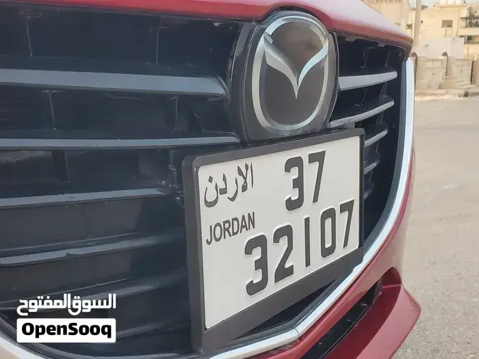 Mazda 3 2015 photo 2