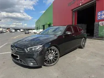 Mercedes-Benz E220