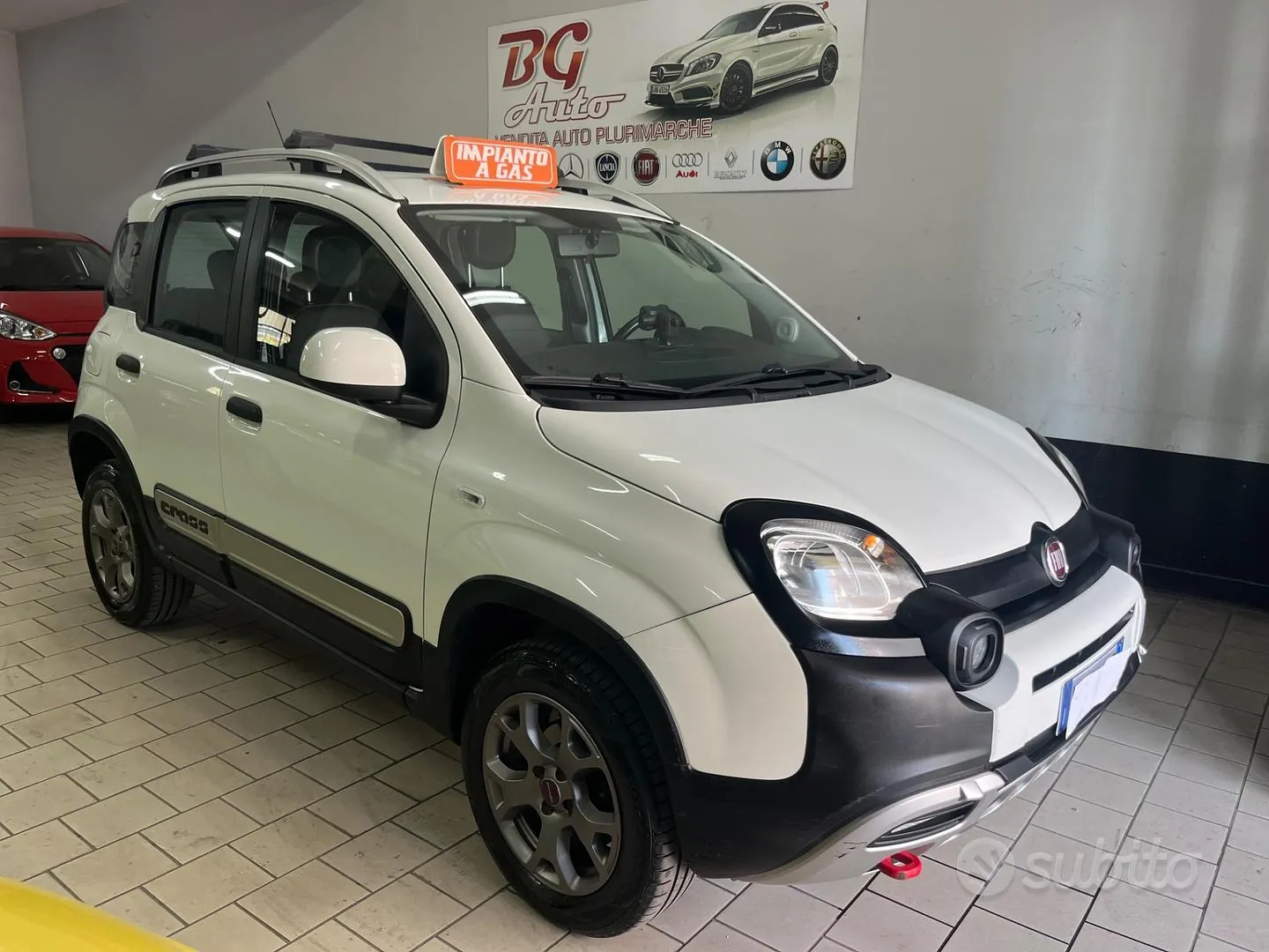 Fiat Panda Cross 2019 photo 2