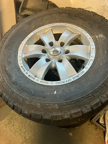 Toyota Hilux 2010 photo 2