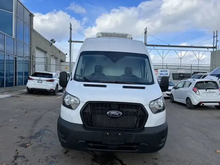 Ford Transit 2022 photo 3