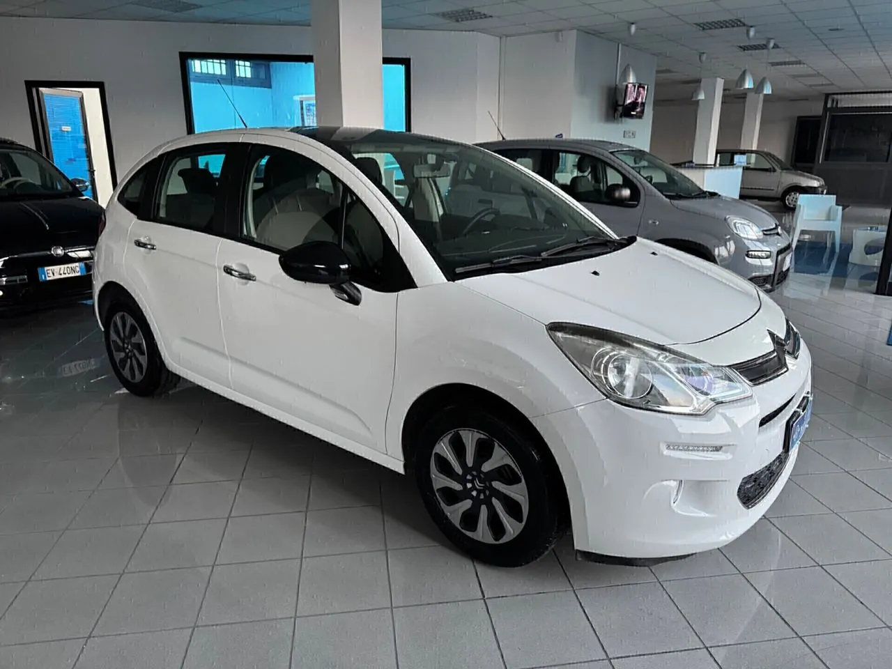 Citroen C3 2013 photo 2