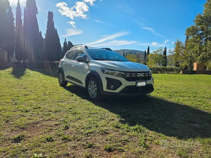 Dacia Sandero Stepway 2023 photo 2