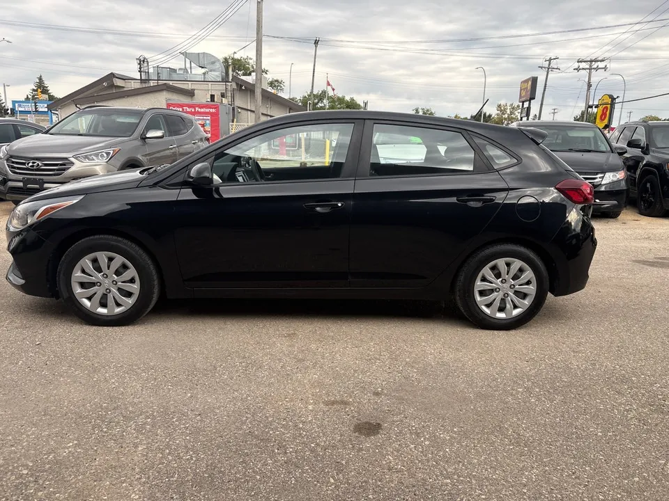 Hyundai Accent 2019 photo 2