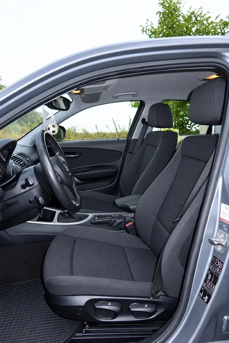 BMW 1 Series 2009 photo 3