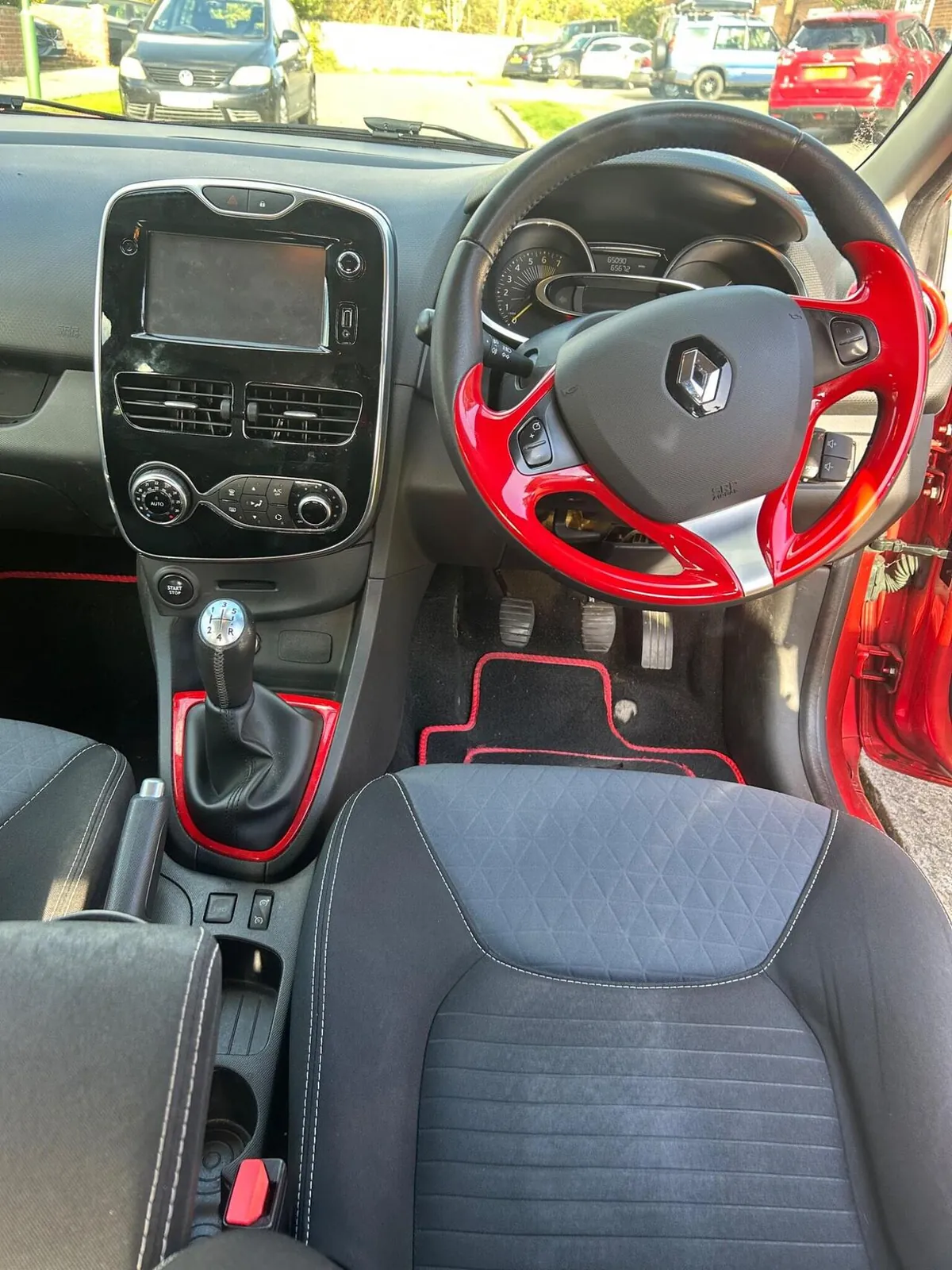 Renault Clio 2015 photo 4