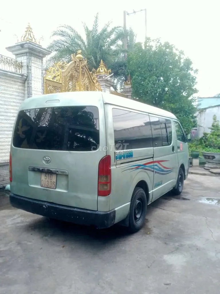 Toyota Hiace 2008 photo 2