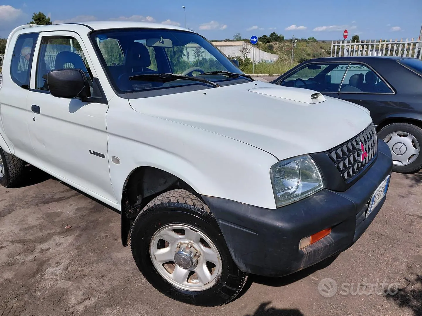 Mitsubishi L200 2002 photo 2