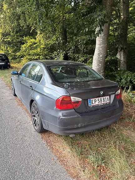 BMW 320D 2006 photo 4