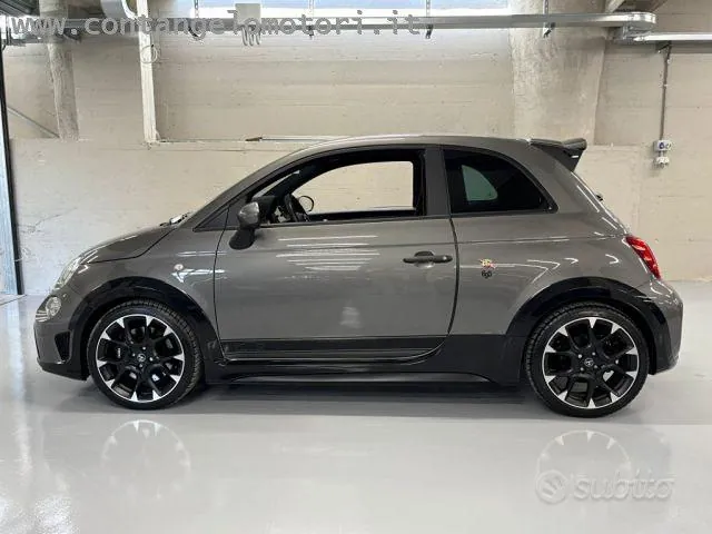 Fiat 500 Abarth 2023 photo 2