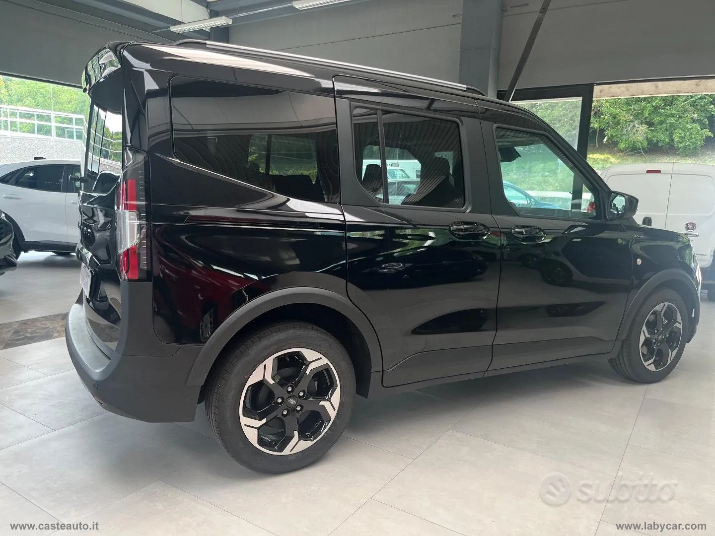 Ford Tourneo Courier photo 4