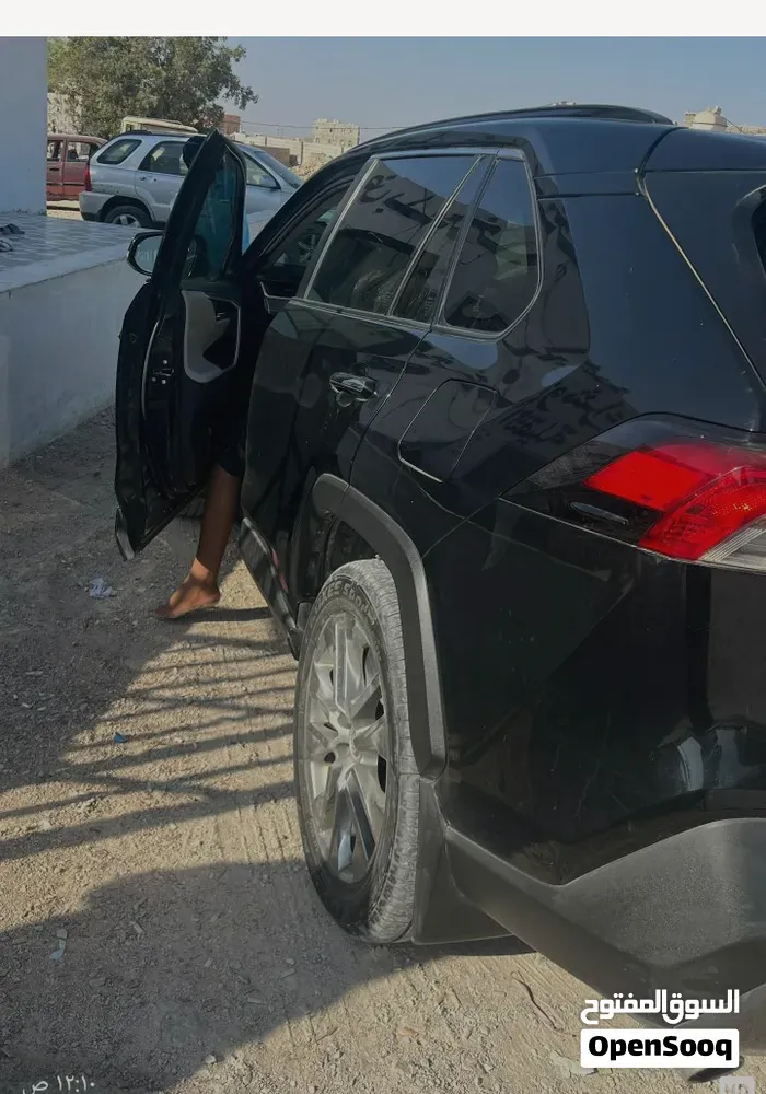 Toyota Rav4 2019 photo 2
