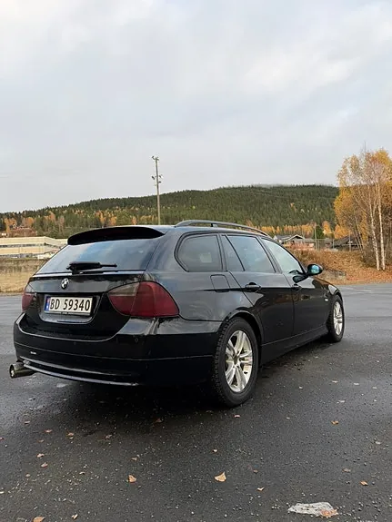 BMW 318D 2008 photo 5