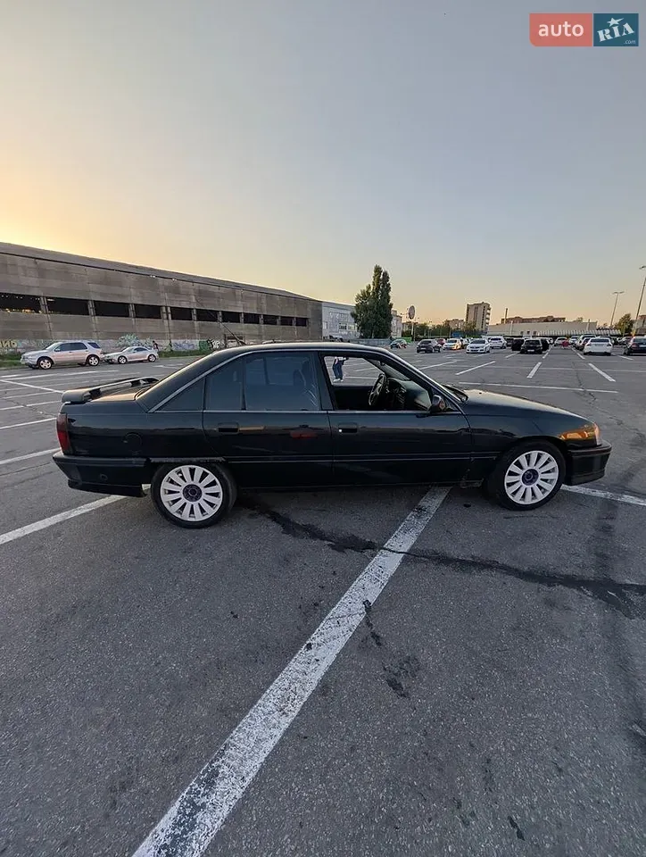 Opel Omega 1991 photo 5