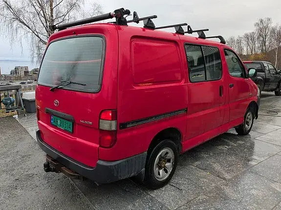 Toyota Hiace 2008 photo 2