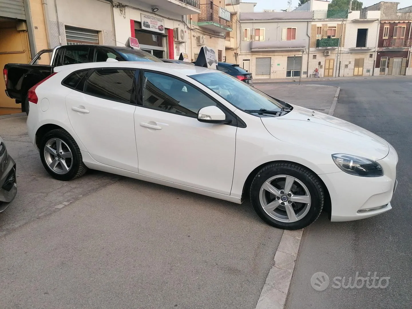 Volvo V40 2015 photo 5