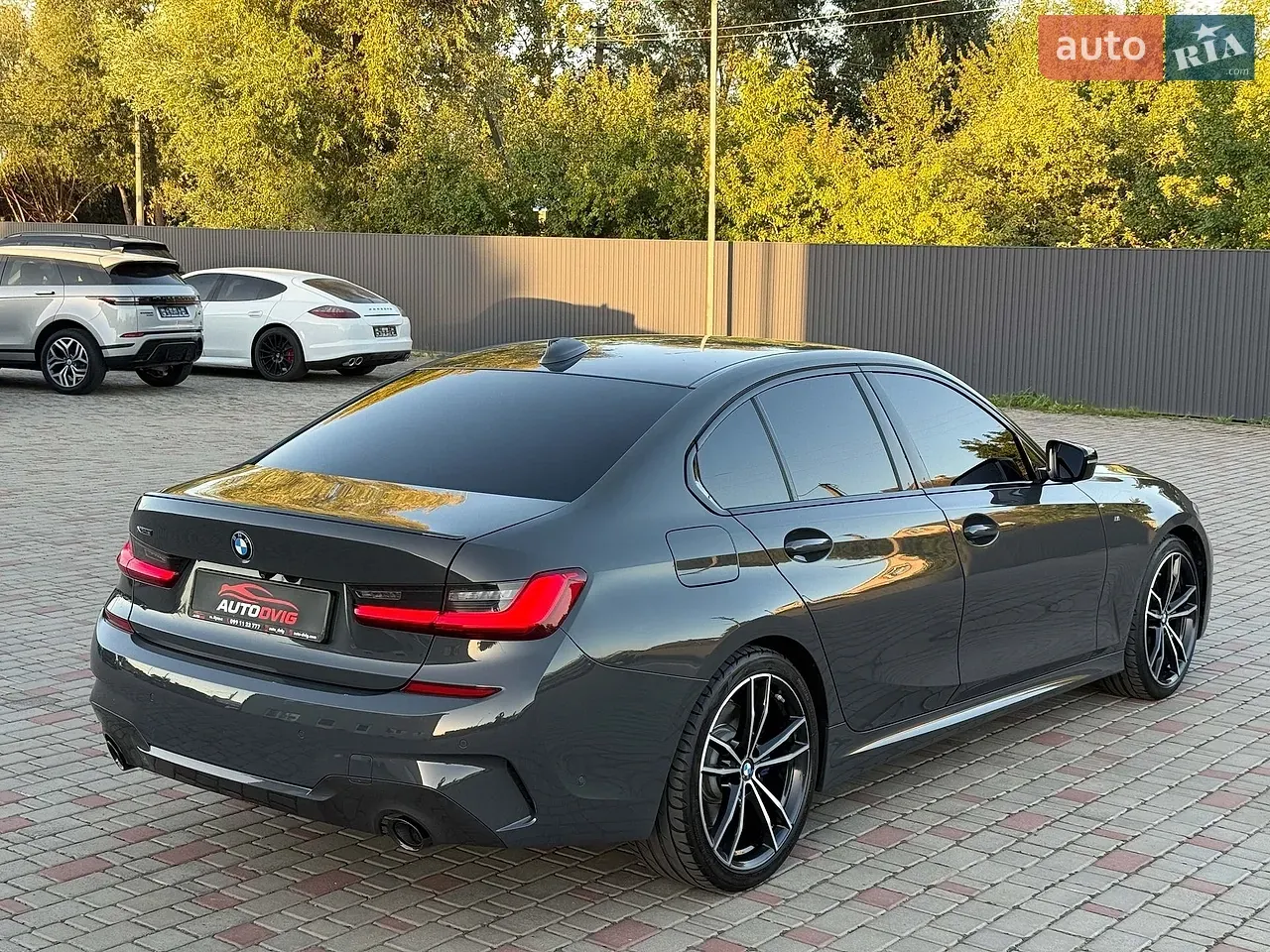 BMW 3 Series 2019 photo 4