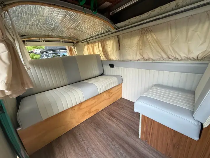 Volkswagen Bus 1973 photo 3