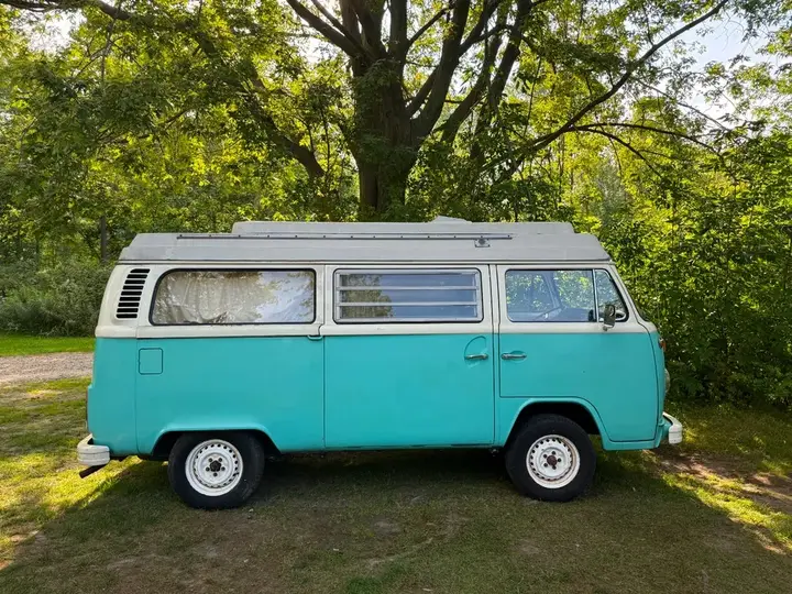 Volkswagen Bus