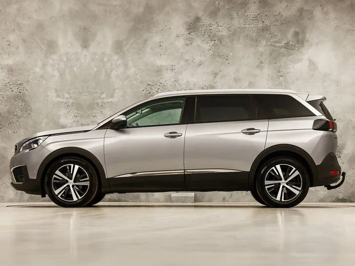 Peugeot 5008 2018 photo 2