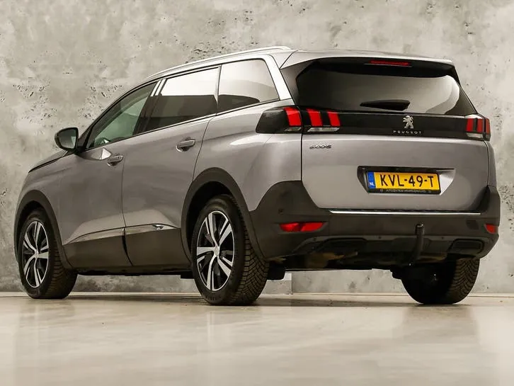 Peugeot 5008 2018 photo 3