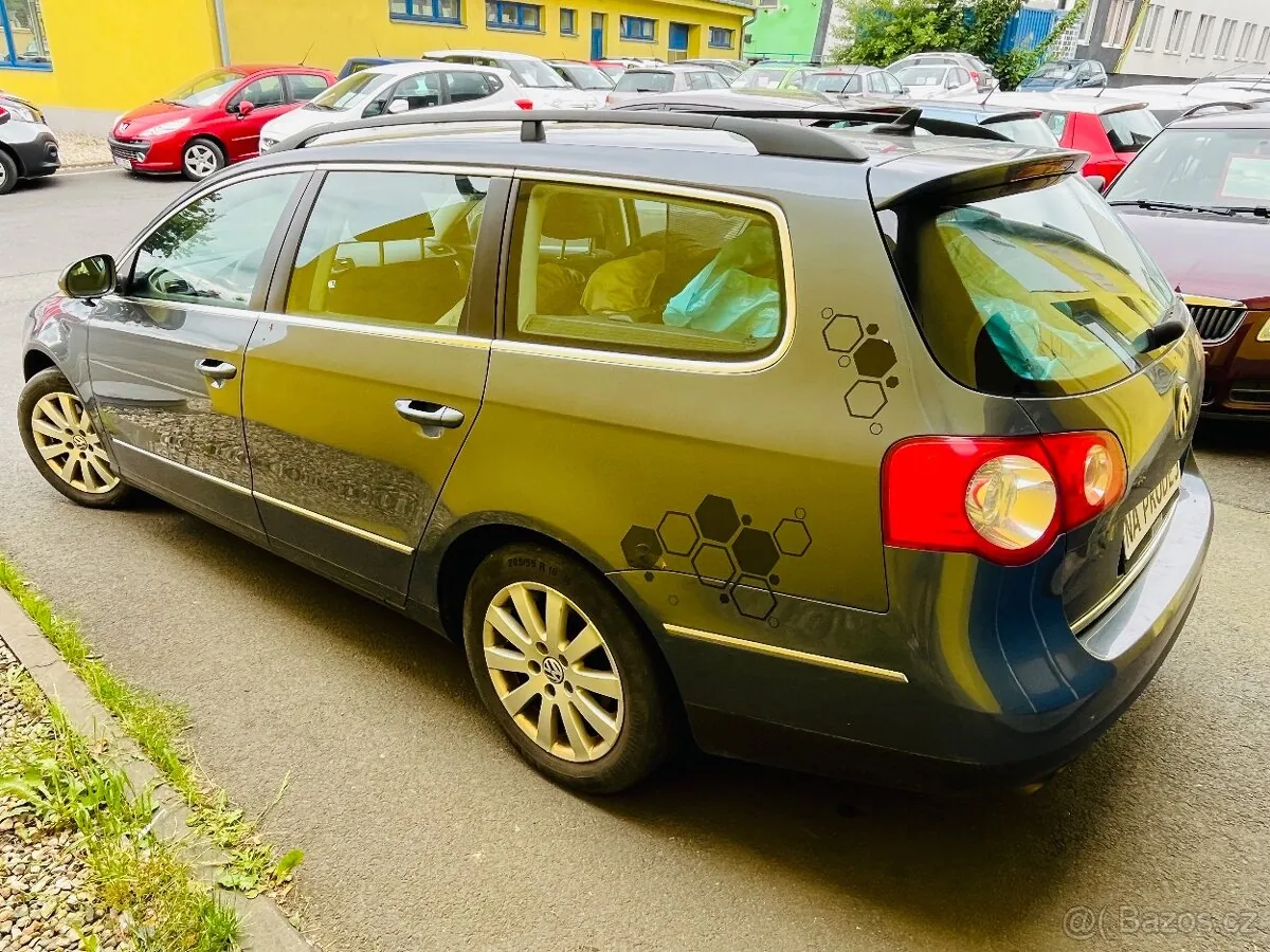 Volkswagen Passat 2010 photo 4