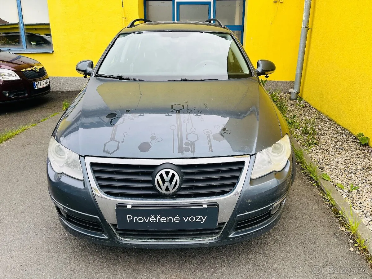 Volkswagen Passat 2010 photo 2