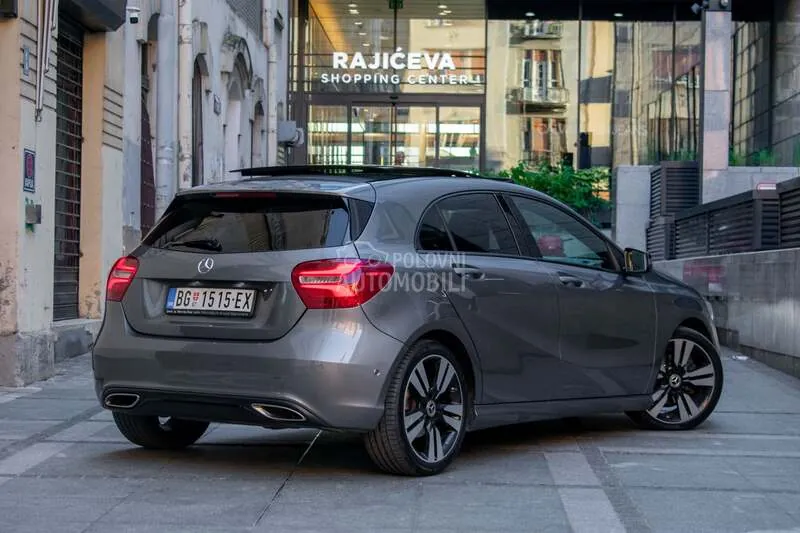 Mercedes-Benz A 200 2016 photo 4