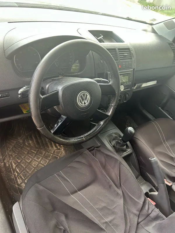 Volkswagen Polo 2004 photo 3