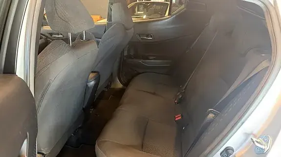 Toyota C-Hr 2018 photo 2