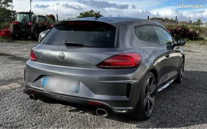 Volkswagen Scirocco 2011 photo 2