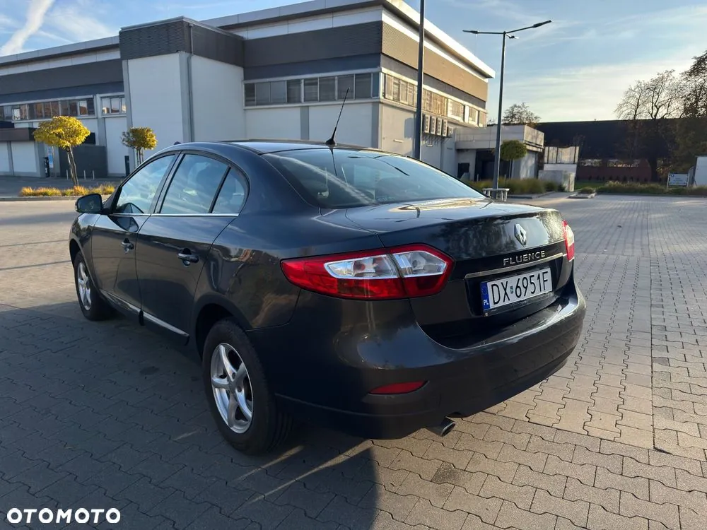 Renault Fluence 2011 photo 2